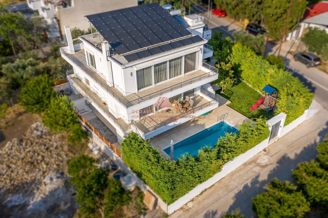 Luxury Villa Loutraki With Private Heated Pool Экстерьер фото