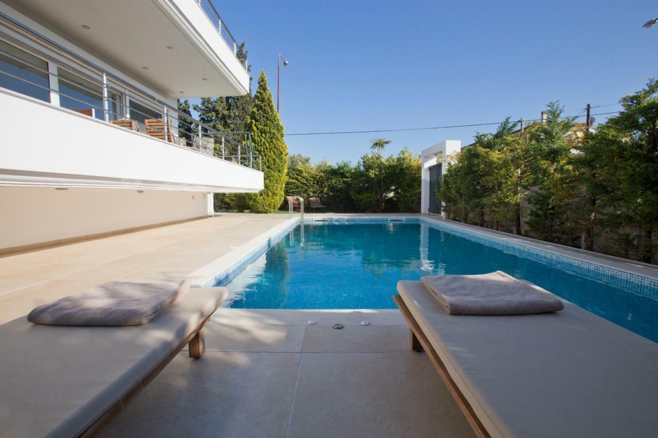 Luxury Villa Loutraki With Private Heated Pool Экстерьер фото