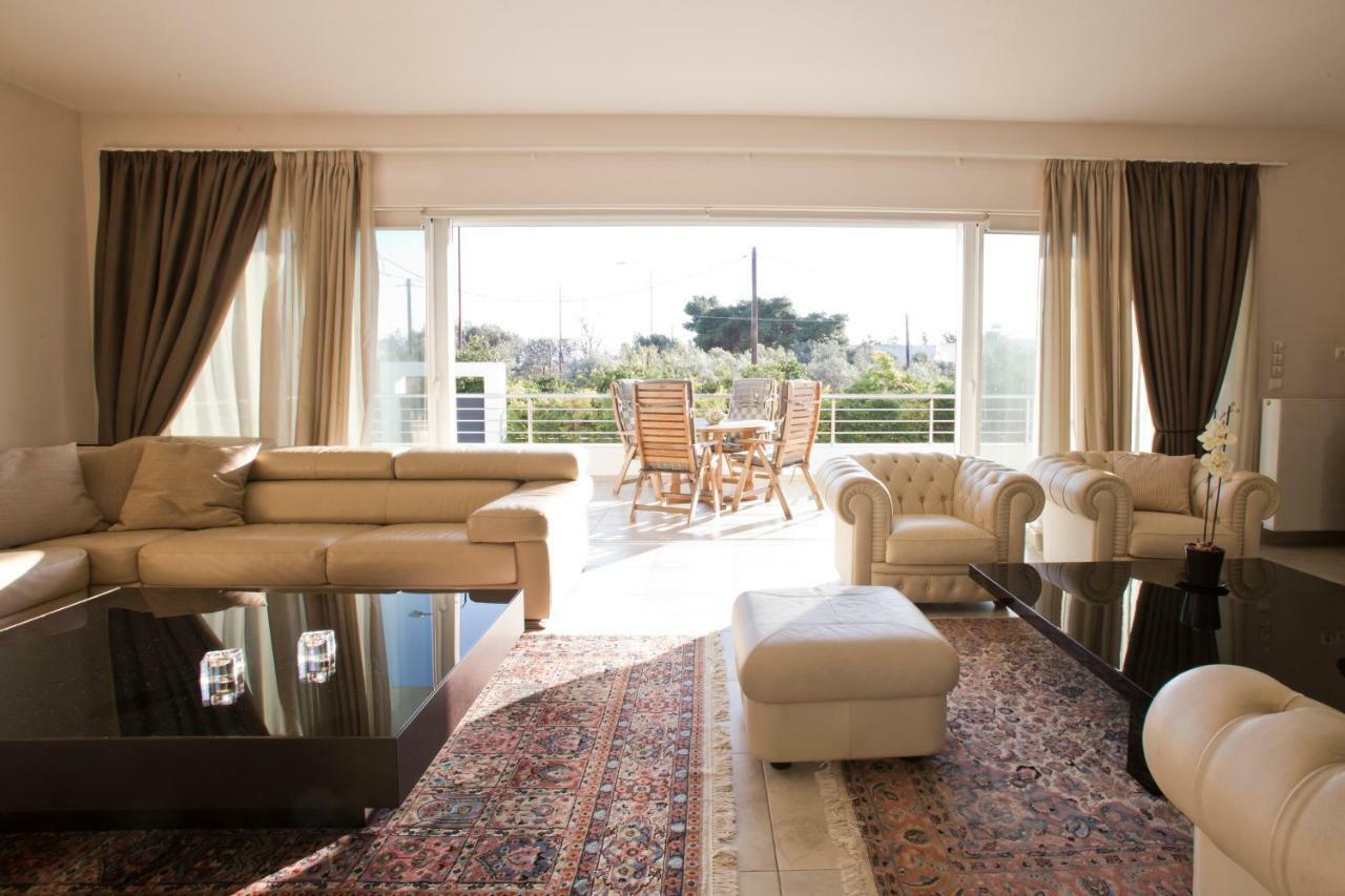 Luxury Villa Loutraki With Private Heated Pool Экстерьер фото