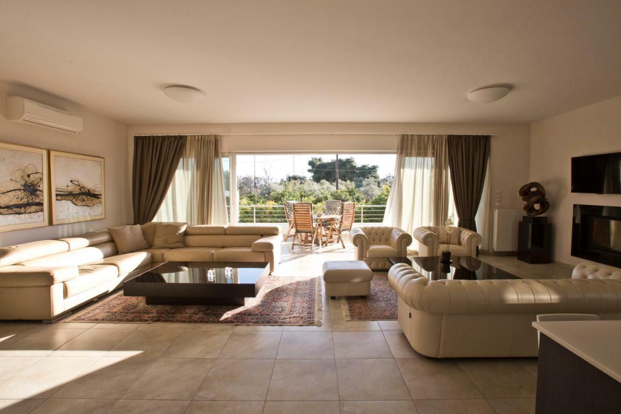 Luxury Villa Loutraki With Private Heated Pool Экстерьер фото